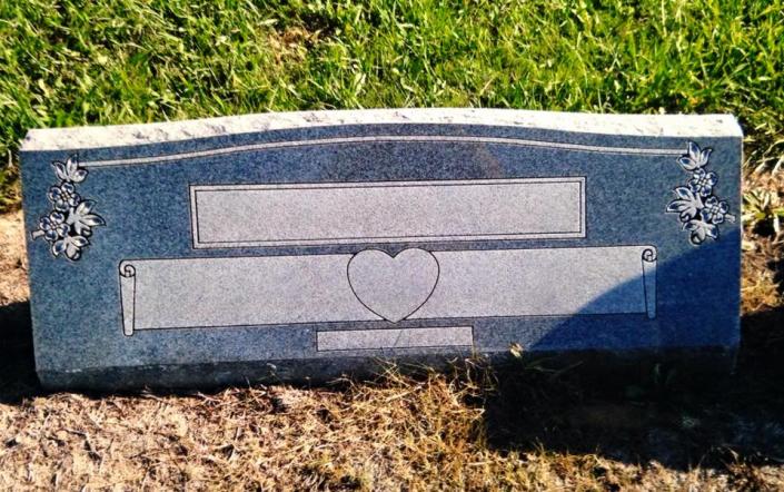 Granite Upright headstones come in many different sizes, shapes, textures, finishes and colors. 